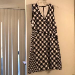 Black and White Gingham Print Career Dress: 6